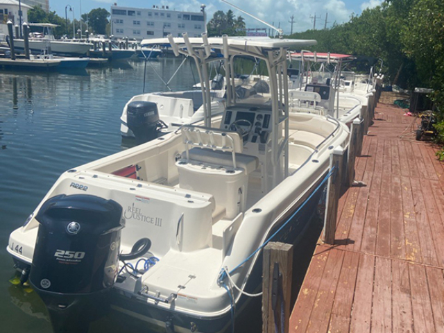 Rent a boat in Islamorada, Florida