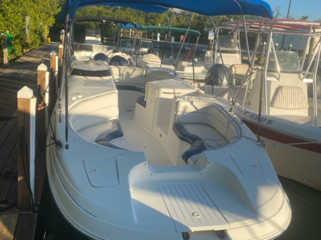 Islamorada, Florida Deck Boat Rentals